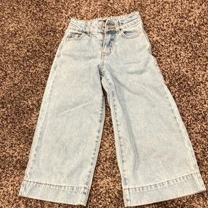 These are pants from forever 21 and there are great for parties.